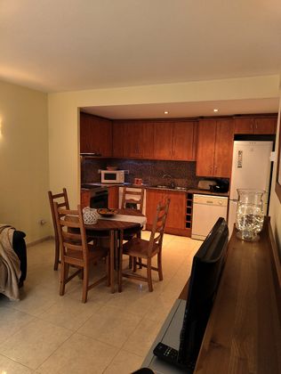 Foto 2 de Pis en venda a calle Pintor Gimeno de 2 habitacions amb terrassa i mobles