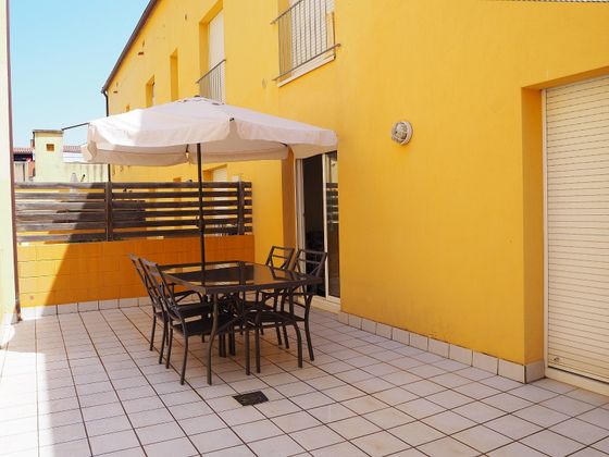 Foto 1 de Piso en venta en calle Pintor Gimeno de 2 habitaciones con terraza y muebles