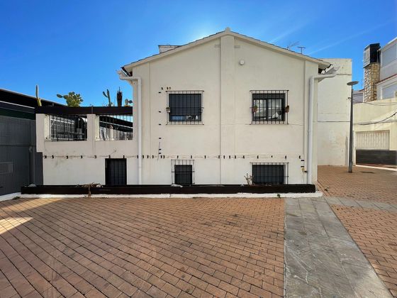 Foto 1 de Casa en venta en calle De la Moreria de 3 habitaciones con terraza y jardín