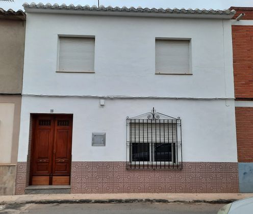 Foto 1 de Casa adosada en venta en calle Aldea de 5 habitaciones y 189 m²