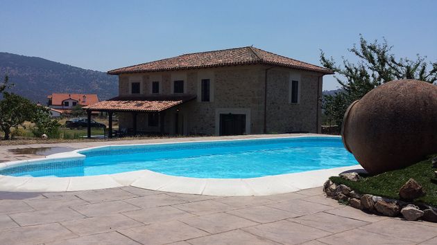 Foto 2 de Casa en lloguer a calle Pozo Lirón de 5 habitacions amb terrassa i piscina