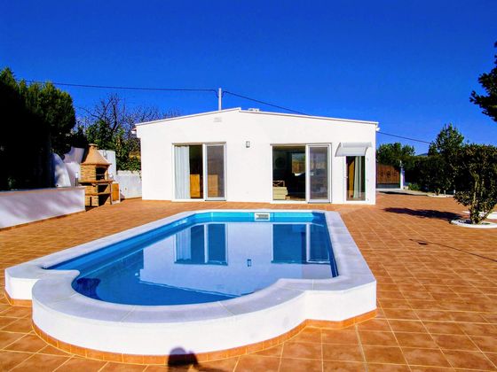 Foto 1 de Xalet en venda a urbanización Comarcal de 2 habitacions amb terrassa i piscina