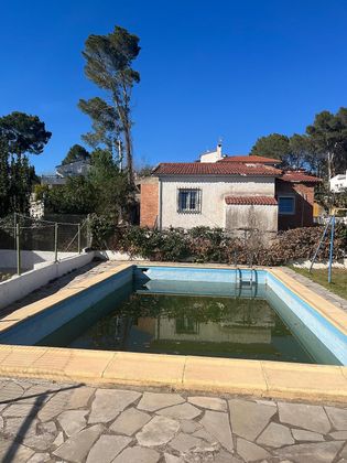 Foto 2 de Casa en venda a calle Cami Rural Irlanda de 3 habitacions amb piscina i jardí