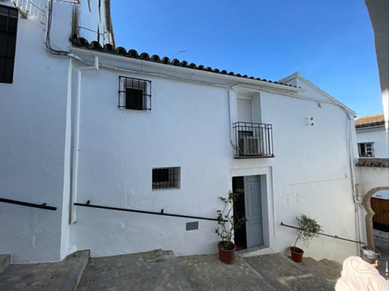 Foto 1 de Casa en venda a calle Gomez Ulla de 6 habitacions amb terrassa i balcó