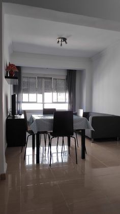 Foto 2 de Compartir piso en calle Felipe Salvador de 3 habitaciones con muebles
