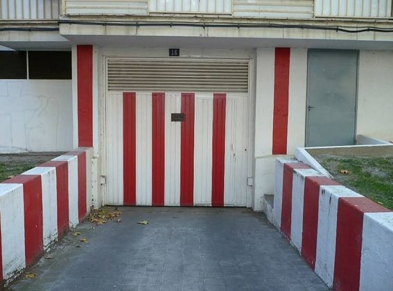 Foto 2 de Garaje en venta en calle Calderón de la Barca de 12 m²