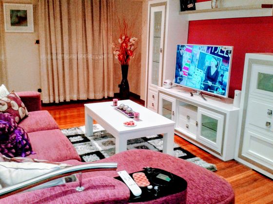 Foto 1 de Piso en venta en avenida Zumalakarregui de 2 habitaciones con muebles y calefacción