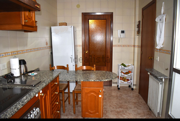 Foto 1 de Apartament en venda a calle Pomar de 1 habitació amb mobles i calefacció