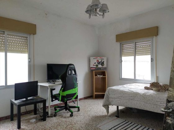 Foto 2 de Casa en venda a calle Toledo de 5 habitacions amb terrassa i mobles