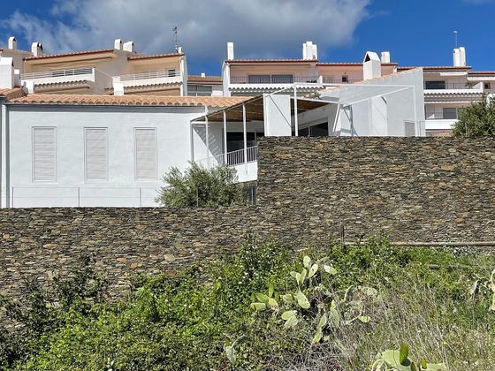 Foto 2 de Casa adossada en venda a calle Heretat de 4 habitacions amb terrassa i piscina