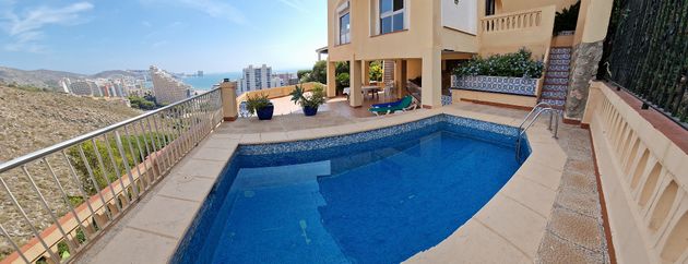 Foto 1 de Chalet en venta en carretera Pujada Al Santuari de 4 habitaciones con terraza y piscina