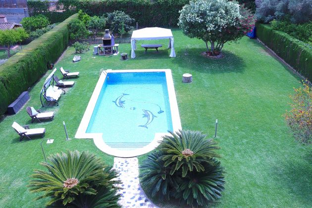 Foto 1 de Vil·la en lloguer a avenida Santa Apolonia de 3 habitacions amb terrassa i piscina