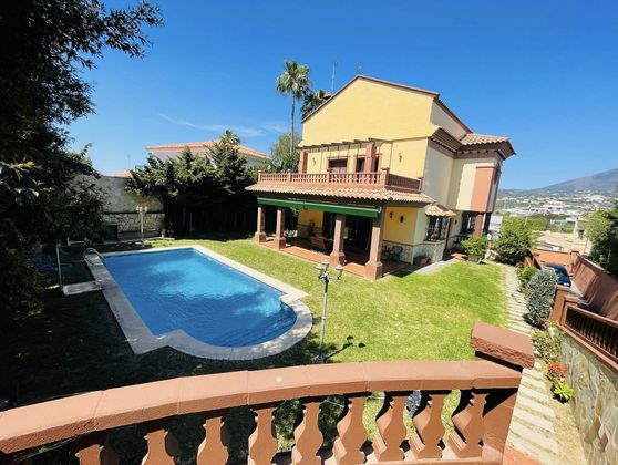 Foto 1 de Xalet en venda a avenida Alta Vista de 6 habitacions amb terrassa i piscina
