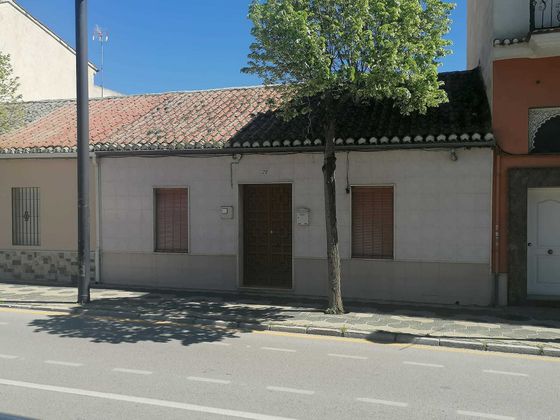Foto 1 de Casa en venta en avenida Diputación de 4 habitaciones y 120 m²