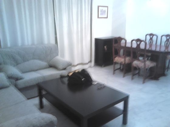 Foto 2 de Piso en venta en calle Clemente Hidalgo de 2 habitaciones y 97 m²