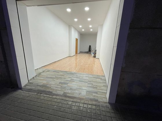 Foto 2 de Alquiler de local en calle Arquebisbe Domenech de 1 habitación y 53 m²