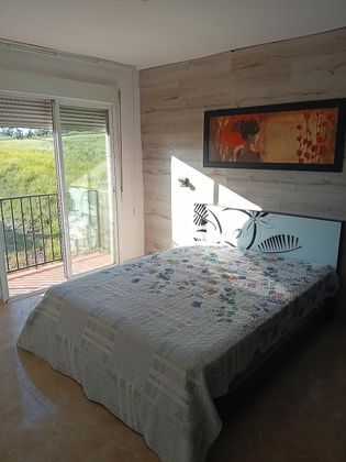 Foto 2 de Casa adossada en venda a avenida Andalucía de 3 habitacions amb terrassa i garatge