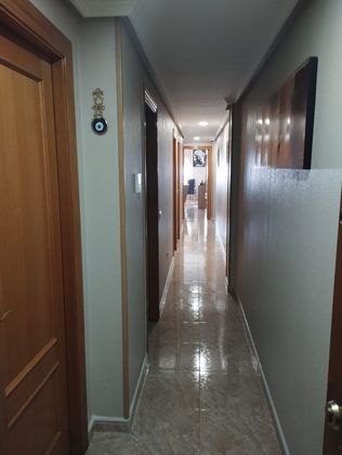 Foto 2 de Venta de piso en calle Veintidos de Diciembre de 3 habitaciones y 110 m²