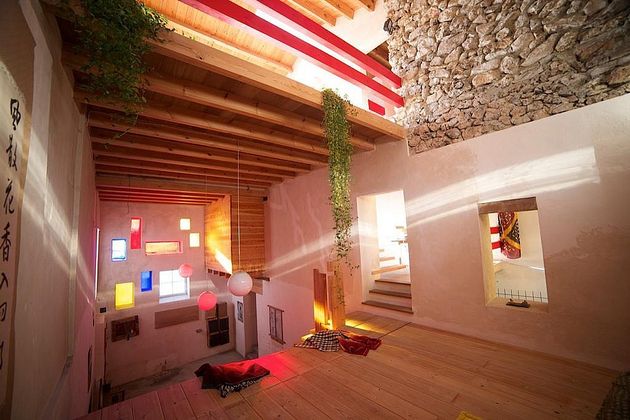 Foto 2 de Casa rural en venda a edificio Santiago Pontones de 3 habitacions amb garatge i mobles