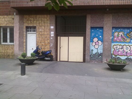 Foto 2 de Garatge en lloguer a plaza Moraza de 5 m²