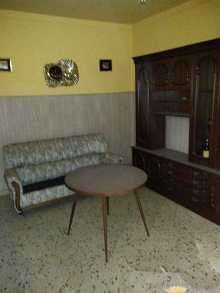 Foto 2 de Casa en venda a calle Calderón de la Barca de 5 habitacions amb garatge