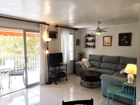 Foto 2 de Venta de apartamento en avenida Atmella de Mar de 2 habitaciones con terraza y piscina