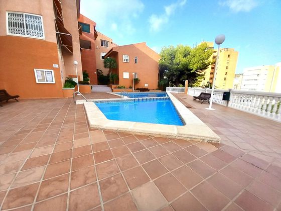 Foto 1 de Apartament en venda a calle La Cala de 2 habitacions amb terrassa i piscina