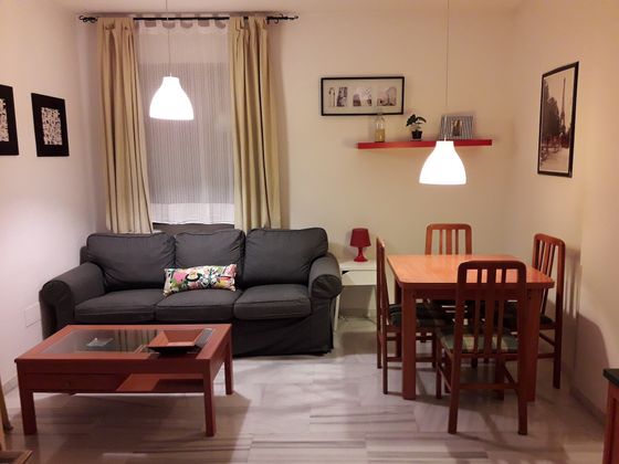 Foto 1 de Pis en lloguer a calle Alonso de Fonseca de 2 habitacions amb terrassa i mobles