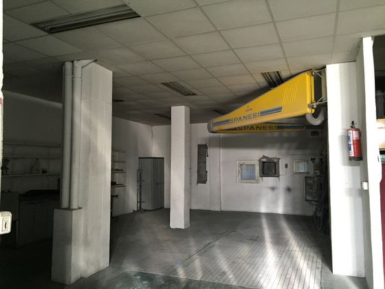 Foto 2 de Alquiler de garaje en calle Jesus Galindez de 400 m²