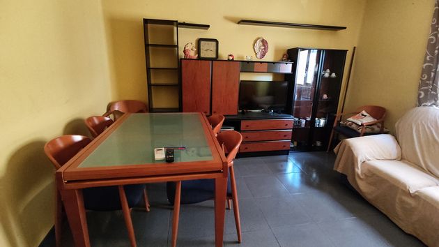 Foto 1 de Compartir piso en calle Ramón Llin de 3 habitaciones con muebles y aire acondicionado