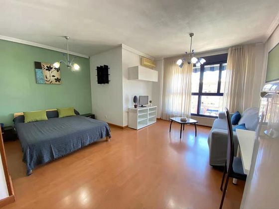 Foto 2 de Vil·la en venda a calle Cadiz de 3 habitacions amb garatge i mobles