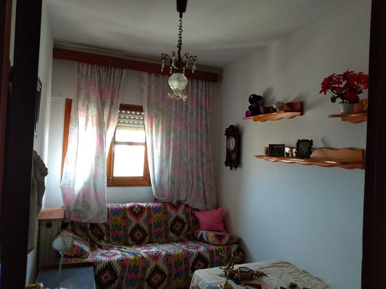 Foto 2 de Pis en venda a urbanización Romero Alpuente de 4 habitacions amb garatge i balcó
