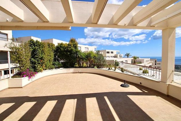 Foto 1 de Ático en venta en calle El Pinar de 3 habitaciones con terraza y piscina