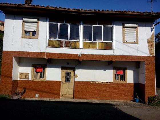 Foto 2 de Venta de casa rural en barrio La Regata Piloñeta de 4 habitaciones y 211 m²