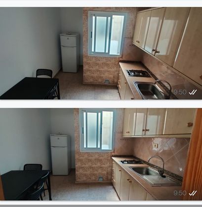 Foto 1 de Alquiler de piso en calle Sócrates de 2 habitaciones con terraza y muebles