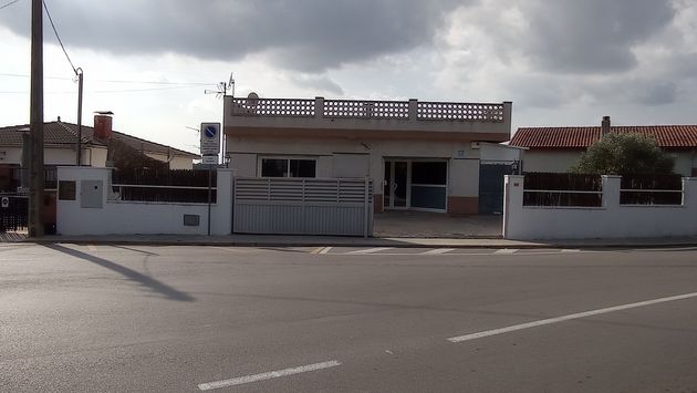 Foto 1 de Alquiler de local en calle Emporda de 200 m²