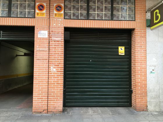 Foto 2 de Garatge en venda a avenida Constitución de 11 m²