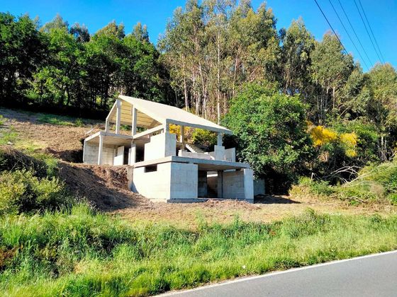 Foto 1 de Casa en venda a carretera Comarcal de 5 habitacions amb terrassa i jardí