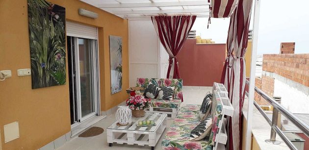Foto 1 de Alquiler de piso en avenida José Amat Benavides de 2 habitaciones con terraza y piscina