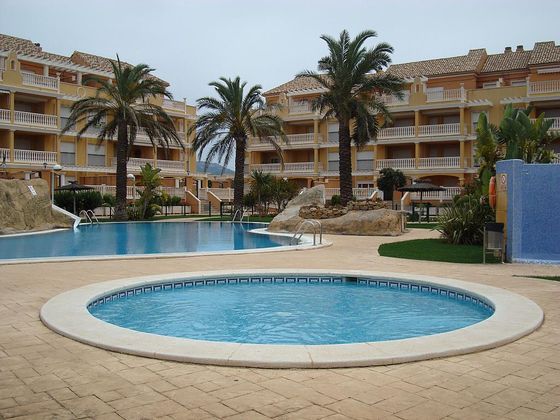 Foto 1 de Alquiler de apartamento en carretera De Las Marinas de 2 habitaciones con terraza y piscina