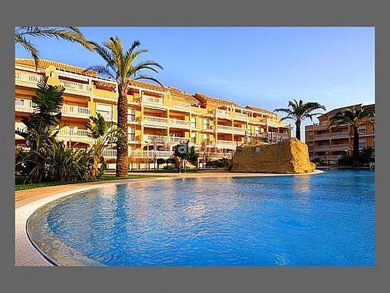 Foto 2 de Apartament en lloguer a carretera De Las Marinas de 2 habitacions amb terrassa i piscina