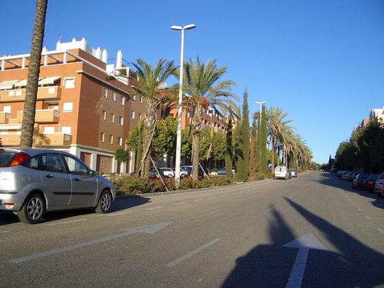 Foto 1 de Piso en alquiler en avenida Universidad de Salamanca de 4 habitaciones con terraza y piscina