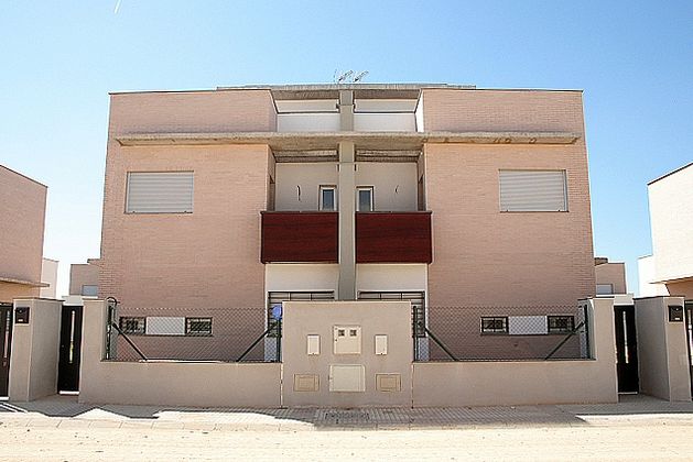 Foto 1 de Casa en venda a urbanización Sierra Norte de 4 habitacions amb terrassa i garatge
