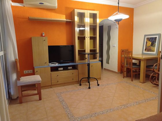 Foto 1 de Pis en venda a avenida Amontillado de 3 habitacions amb terrassa i mobles