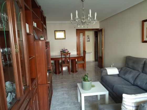 Foto 1 de Pis en venda a urbanización Simón Vela de 3 habitacions amb terrassa i mobles