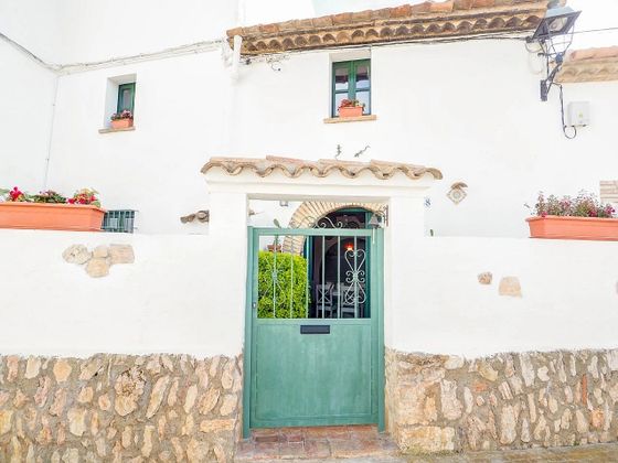 Foto 2 de Casa en venda a barrio Puigmolto de 3 habitacions amb terrassa i aire acondicionat
