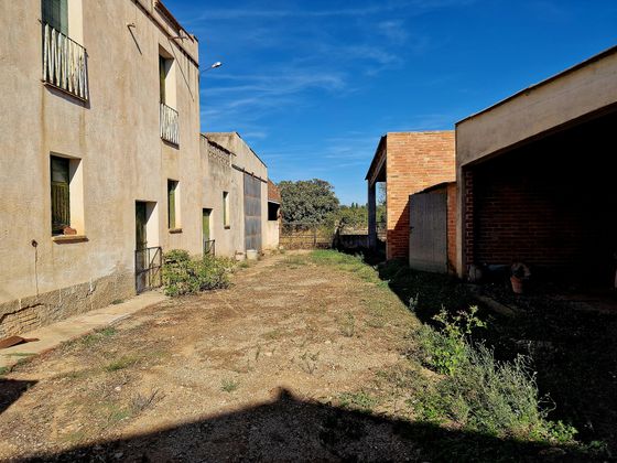 Foto 2 de Casa rural en venda a calle Cases Noves de 5 habitacions amb terrassa i garatge