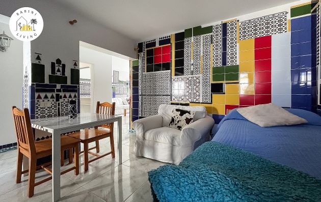 Foto 1 de Alquiler de apartamento en avenida Gran Canaria de 2 habitaciones con jardín