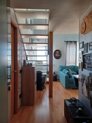 Foto 2 de Àtic en venda a avenida Avpaissos Catalans de 3 habitacions amb mobles i aire acondicionat