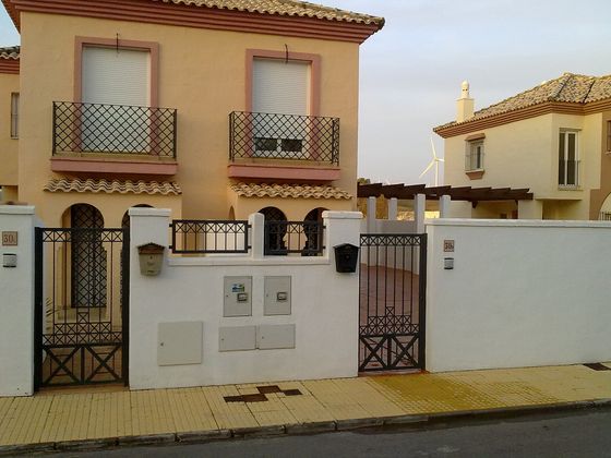 Foto 2 de Casa en lloguer a calle Urbanz la Tahona la Tahona de 3 habitacions amb terrassa i garatge